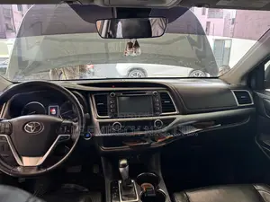 Toyota Highlander 2017 Gray