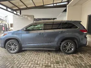 Toyota Highlander 2017 Gray