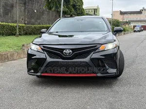 Toyota Camry SE (2.5L 4cyl 8A) 2019 Black