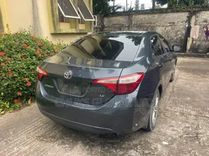 Toyota Corolla 2016 Gray