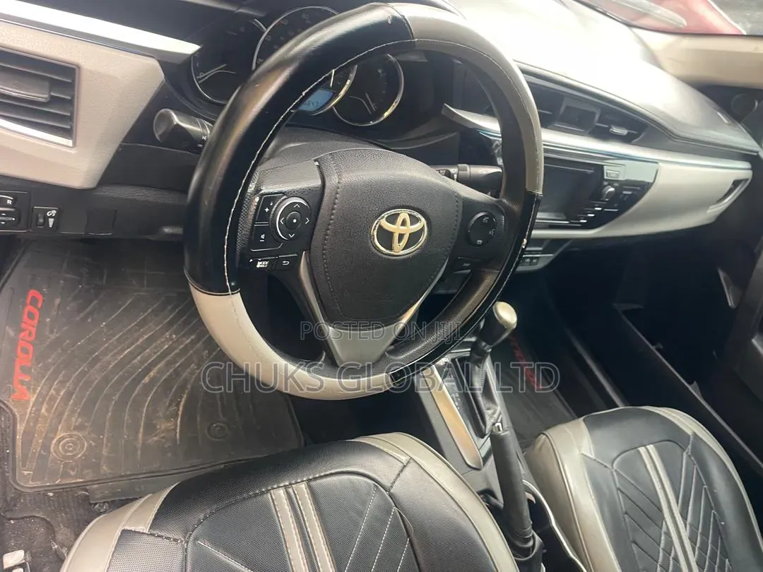 Toyota Corolla 2016 Gray