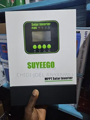 1.5kw 12v Hybrid MPPT Inverter