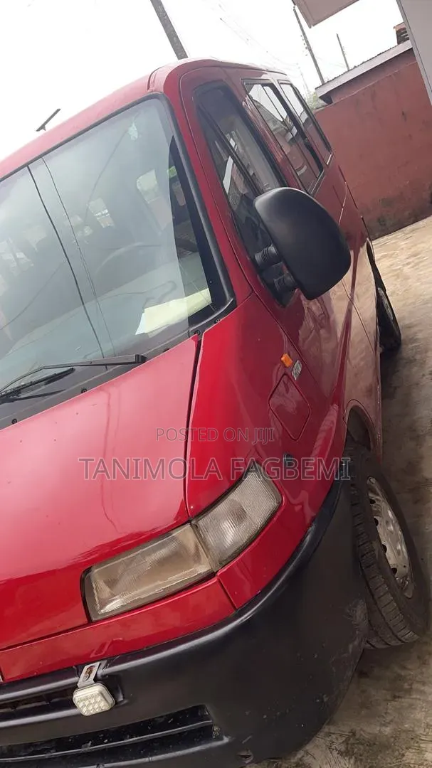 Fiat Ducato 2005 Red