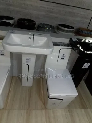 England Executive Top Flush WC