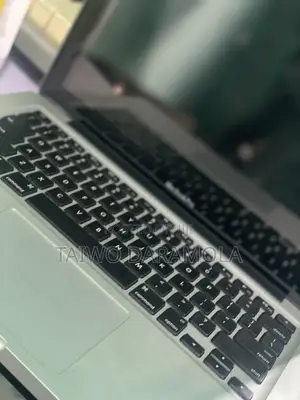 Laptop Apple MacBook 2012 4GB Intel Core i5 HDD+SSD 500GB