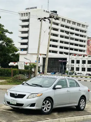 Toyota Corolla 2009 Silver