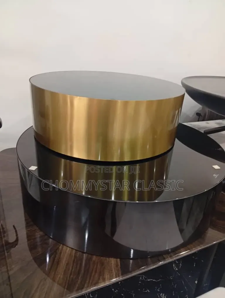 Unique Quality Centre Table