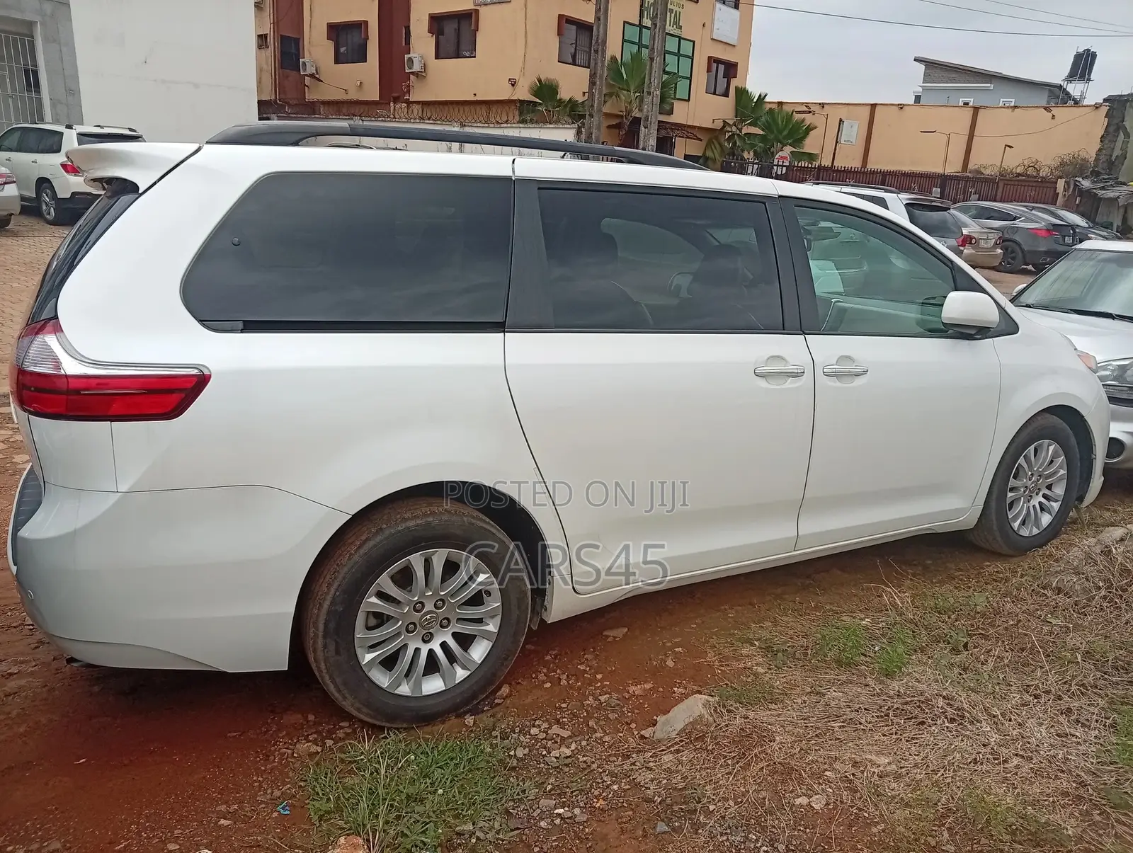 Toyota Sienna 2015 White