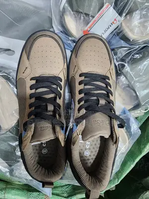 Croydon Lace Up Men's Casual Sneakers