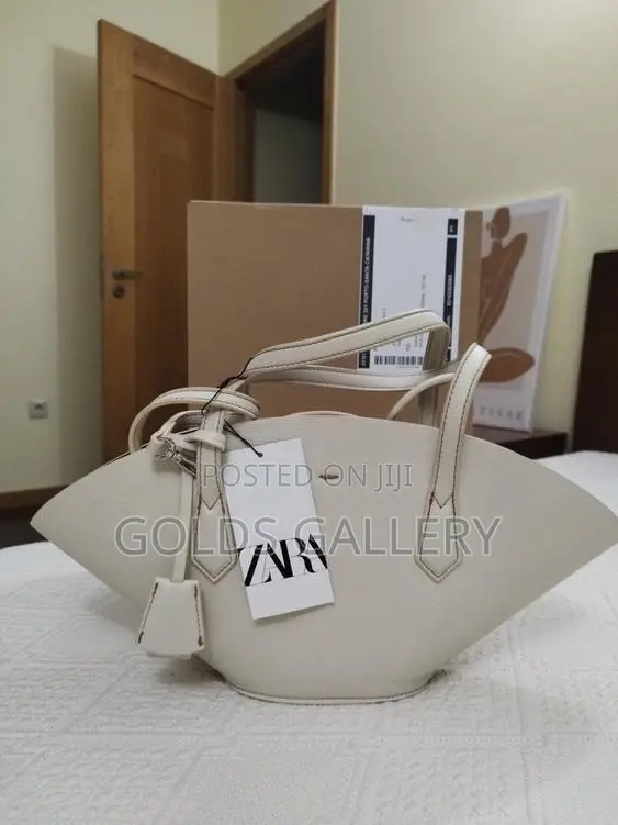 Zara Basket Shapped Bag