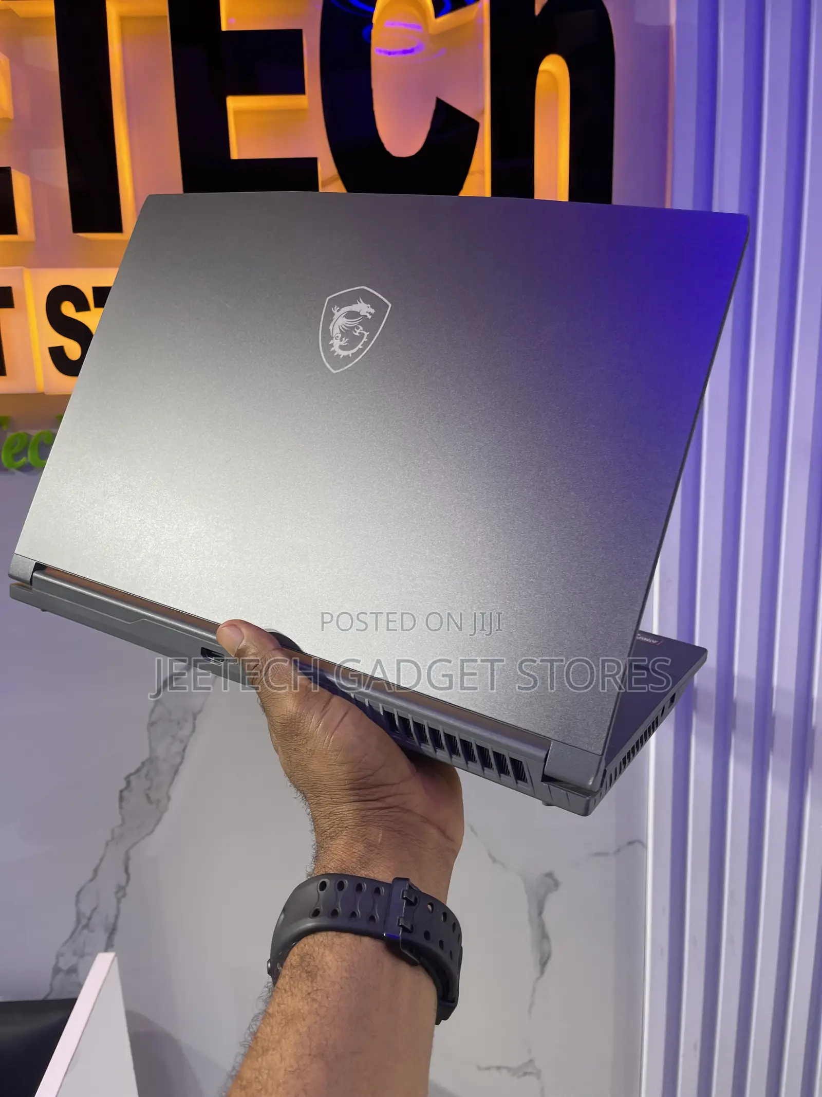 Laptop MSI GF75 Thin 16GB AMD Ryzen 9 SSD 1T