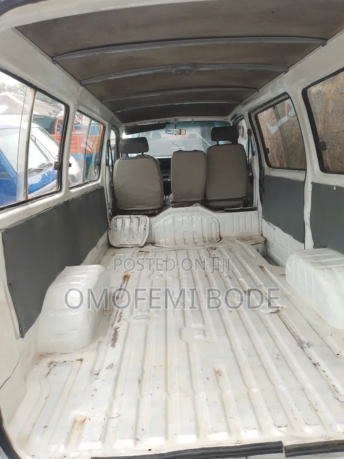Toyota HiAce 1999 White