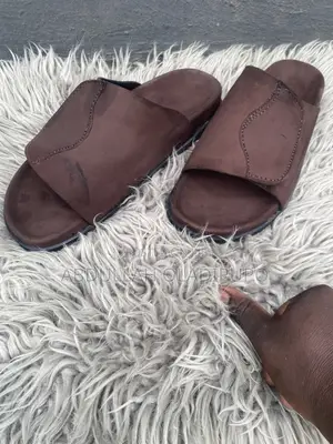 Men and Women Handmade Slippers With Leather
