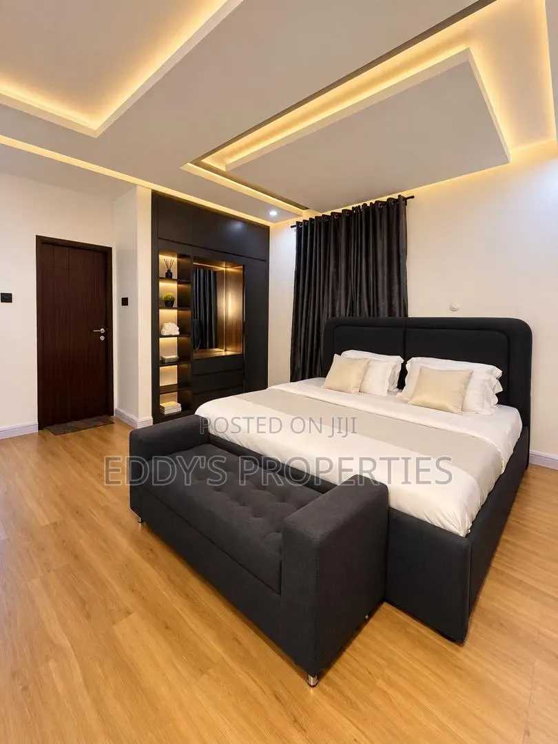 4 Bedroom Apartment