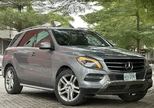 Mercedes-Benz M Class ML350 4MATIC 4dr SUV AWD (3.5L 6cyl 7A) 2014 Gray