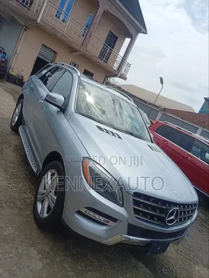 Mercedes-Benz M Class 2014 Blue