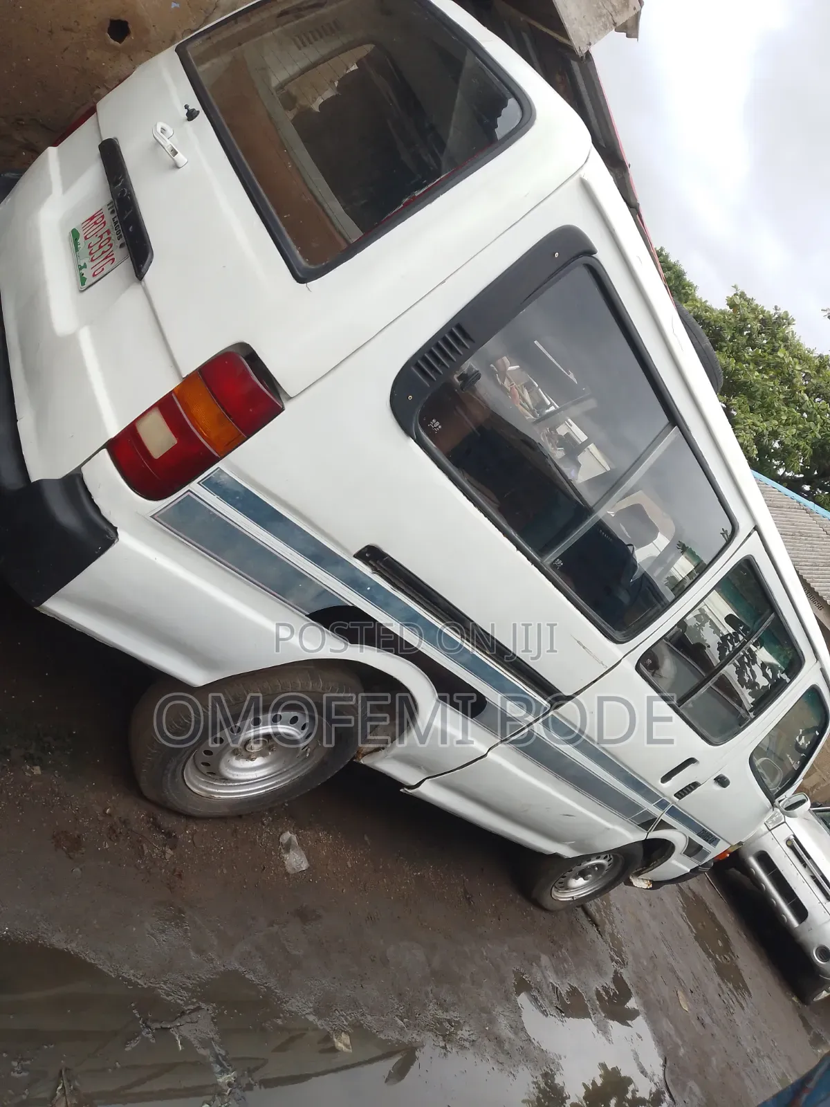 Toyota HiAce 1999 White