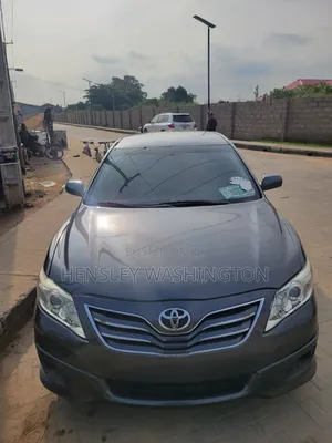 Toyota Camry SE 4dr Sedan (2.5L 4cyl 6AM) 2010 Gray