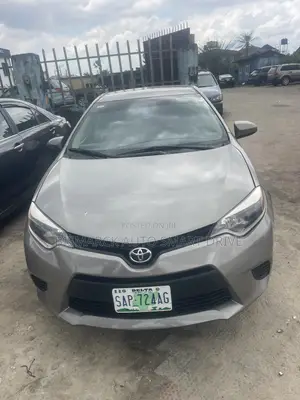 Toyota Corolla LE Premium 4dr Sedan (1.8L 4cyl CVT) 2016 Burgundy