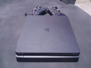 PS4 Slim (Playstation 4 Slim) 2 Controller