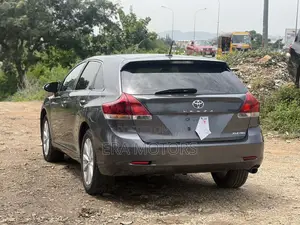 Toyota Venza XLE 4dr Wagon AWD (2.7L 4cyl 6A) 2014 Gray