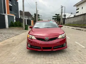 Toyota Camry 2014 Red