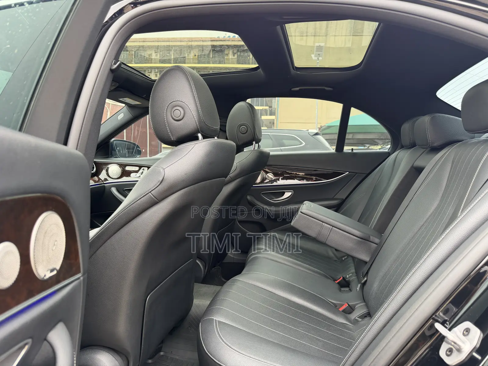Mercedes-Benz E350 2022 Black