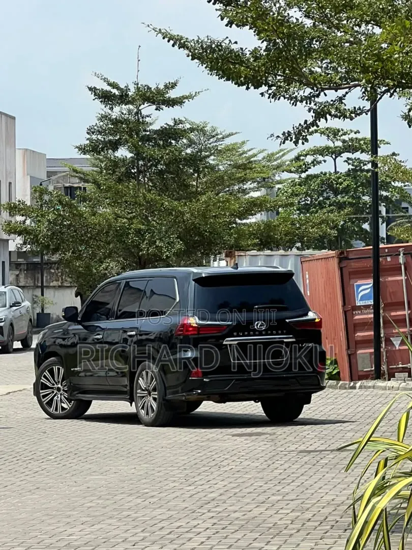 Lexus LX 570 AWD 2018 Black