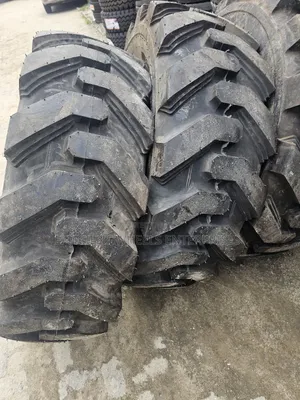 16.9-24 Backhoe Tyre Westlake