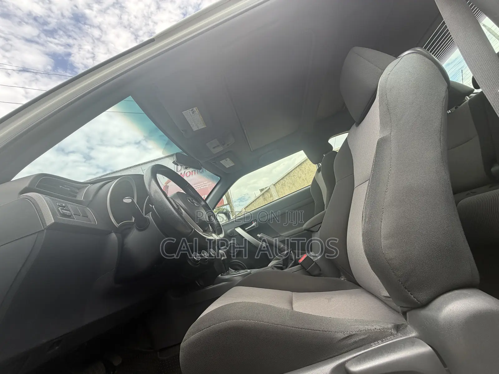 Scion tC Base 2016 White
