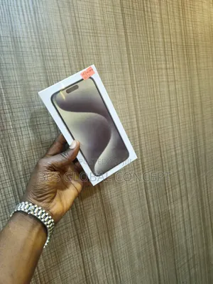 New Apple iPhone 16 Pro Max 256 GB Silver