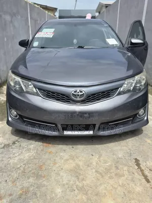 Toyota Camry 2012 Gray
