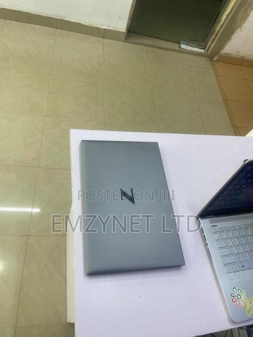 Laptop HP ZBook Firefly G8 16GB Intel Core i7 SSD 512GB