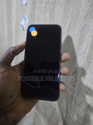 Apple iPhone 11 64 GB Black