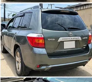 Toyota Highlander SE 2010 Green