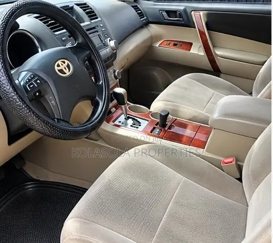 Toyota Highlander SE 2010 Green