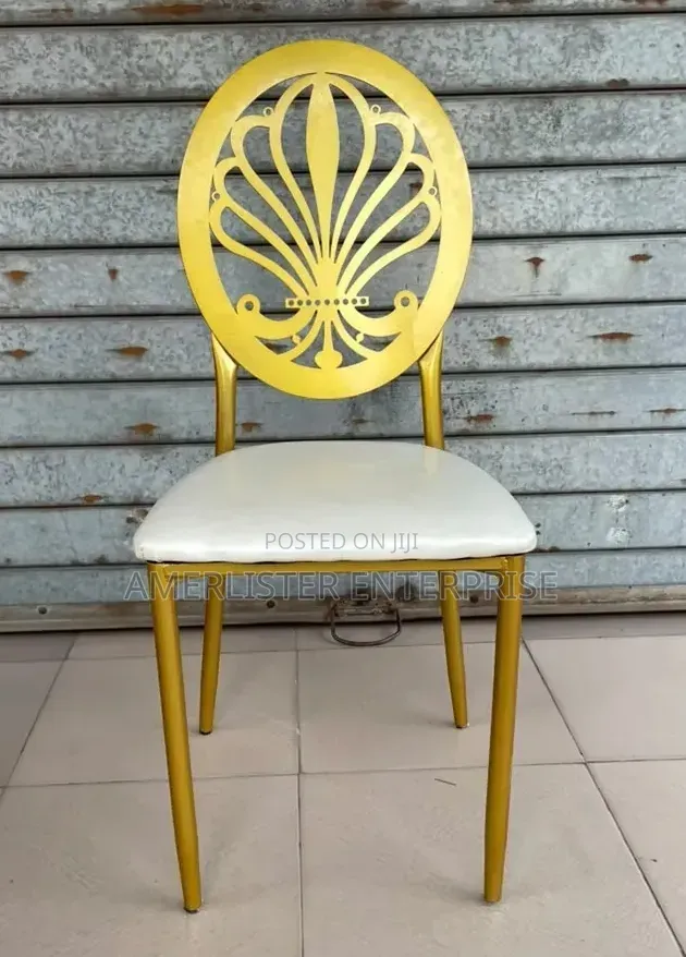 Imported Circle Invent Chair