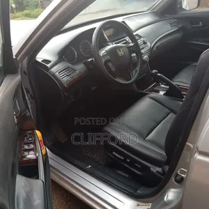 Honda Accord 2011 Silver