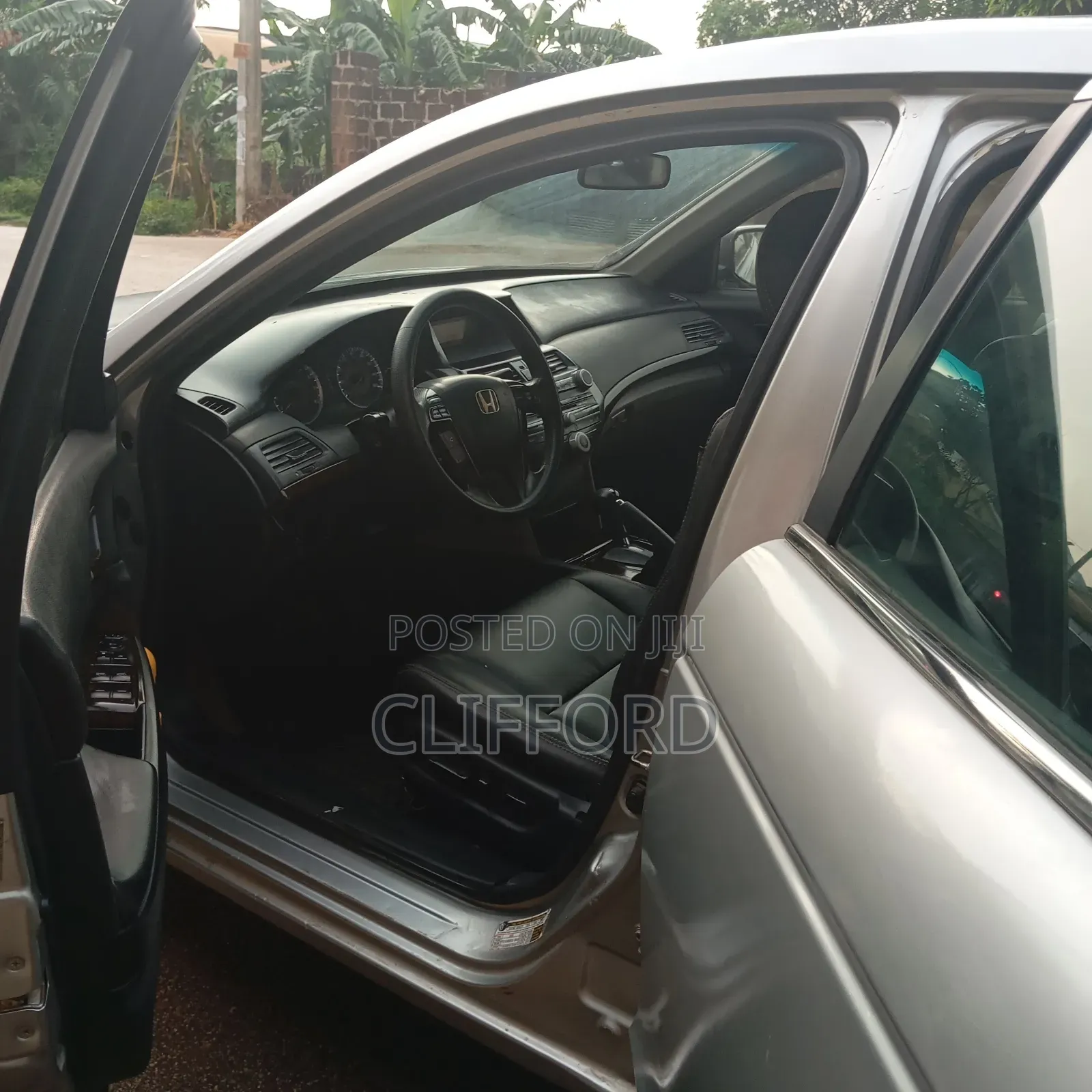 Honda Accord 2011 Silver