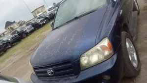 Toyota Highlander 2005 Blue