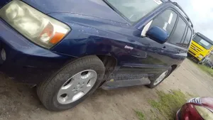 Toyota Highlander 2005 Blue