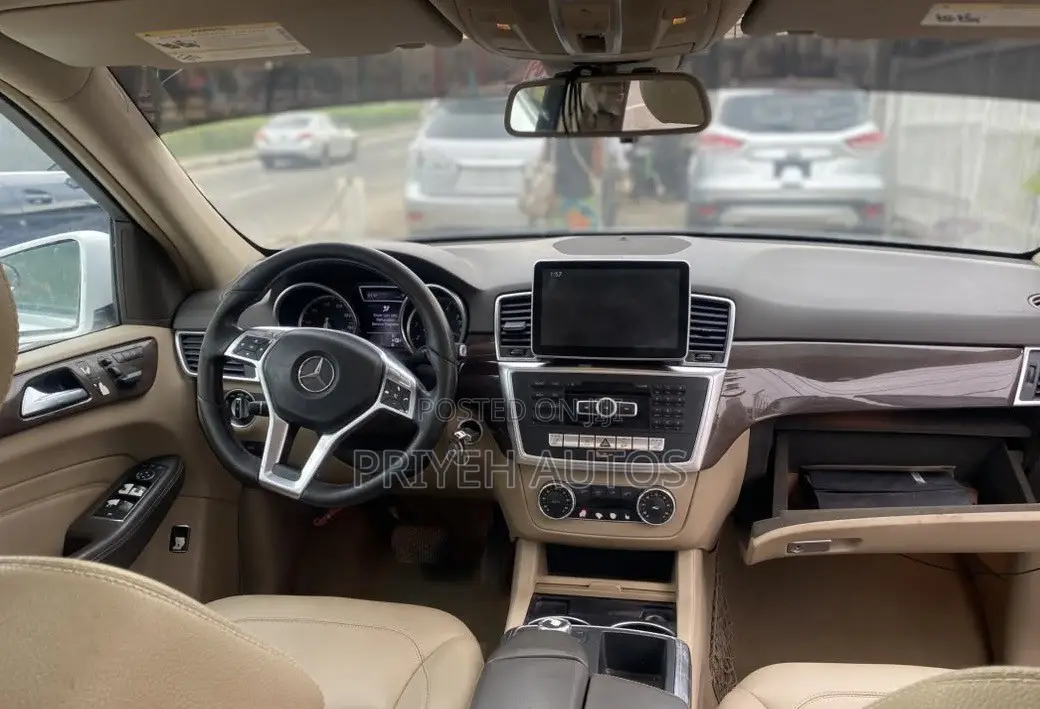 Mercedes-Benz M Class ML 350 4Matic 2012 White