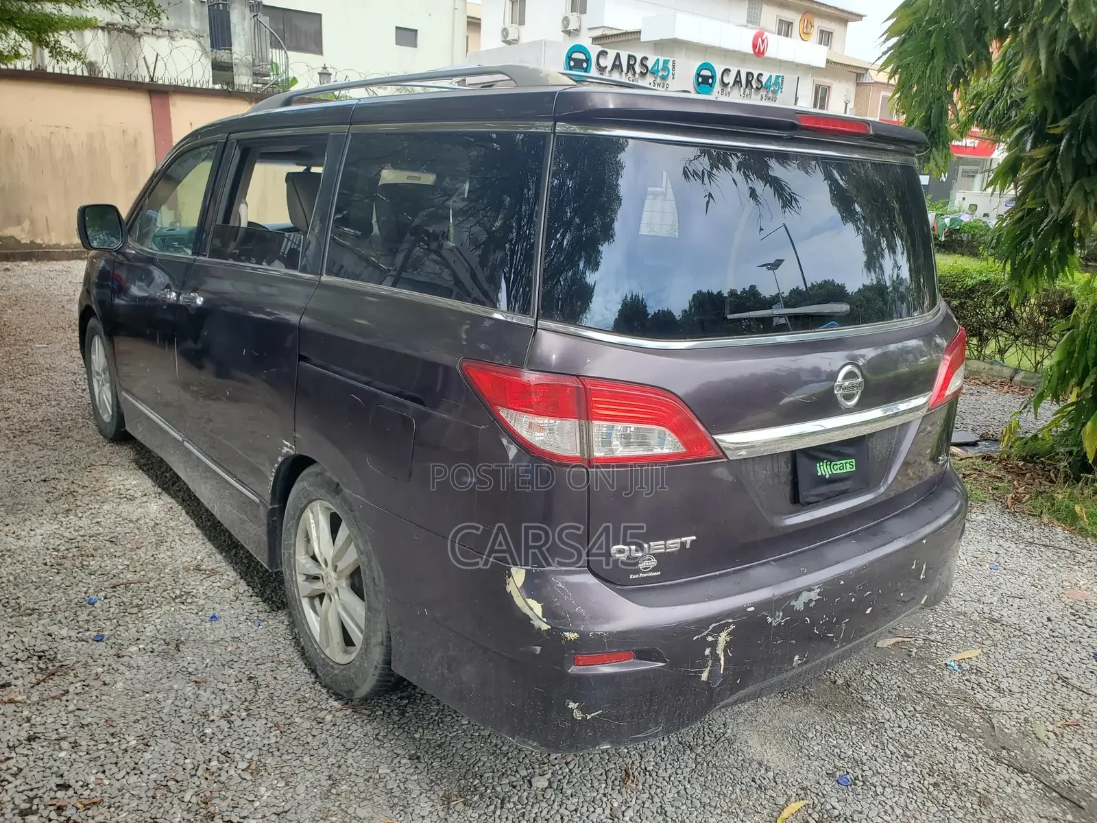 Nissan Quest 2011 Burgandy