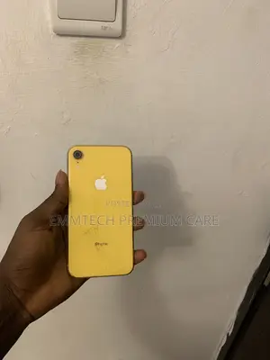Apple iPhone XR 64 GB Yellow