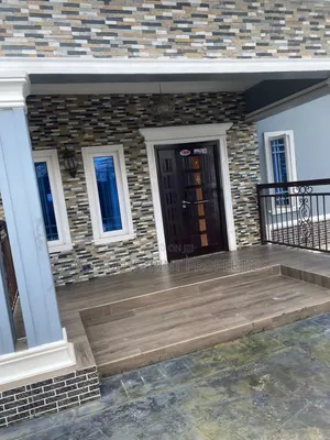 4bdrm Bungalow in Osubi, Warri for sale