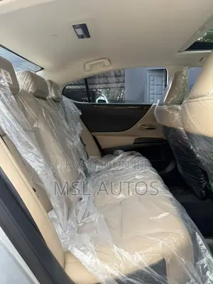 Lexus ES 350 FWD 2019 Silver