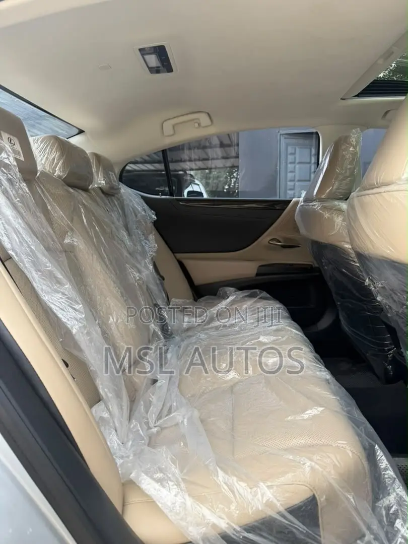 Lexus ES 350 FWD 2019 Silver