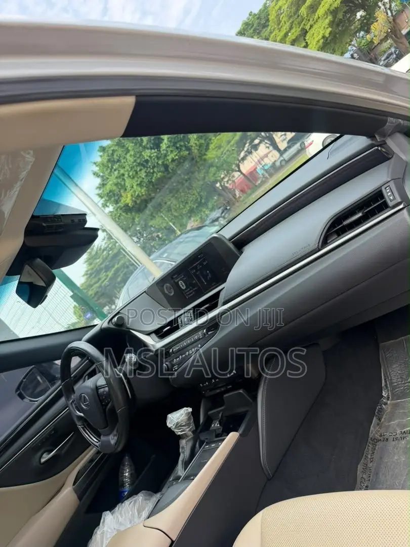 Lexus ES 350 FWD 2019 Silver