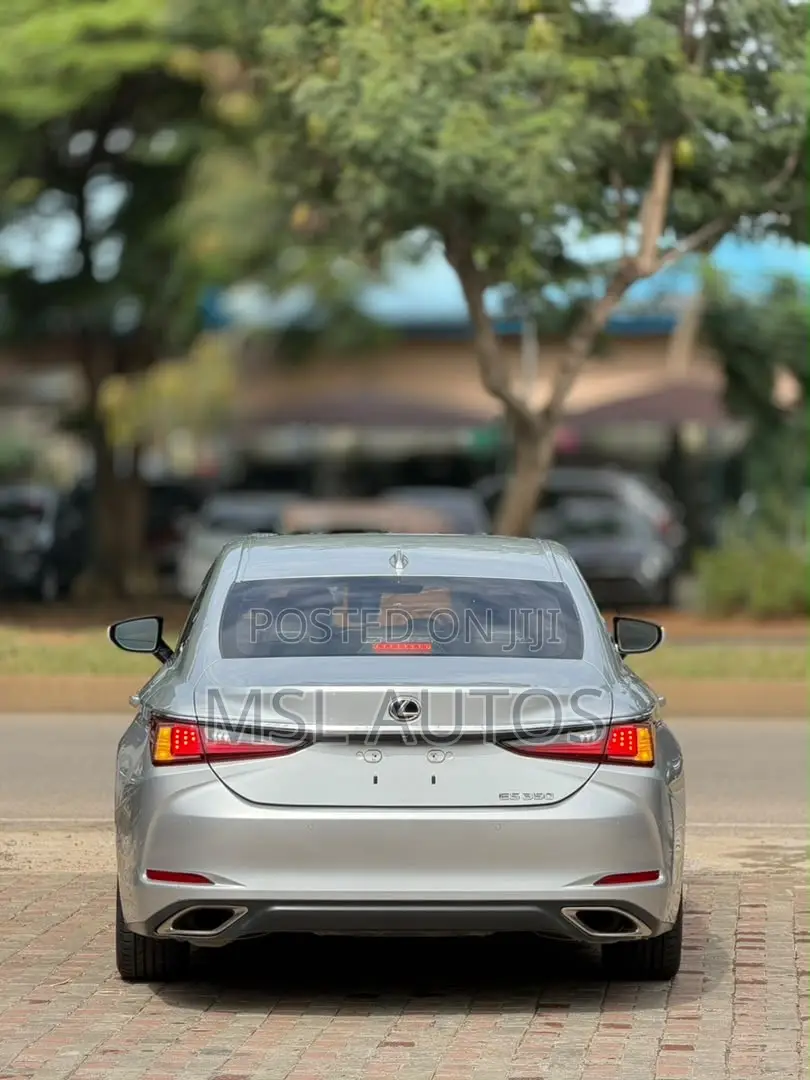 Lexus ES 350 FWD 2019 Silver