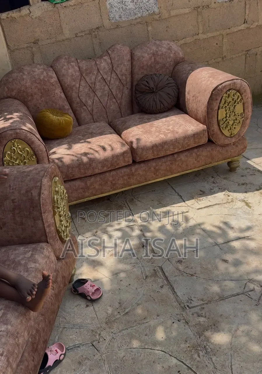 7seaters Sofa Set 3,2,1,1